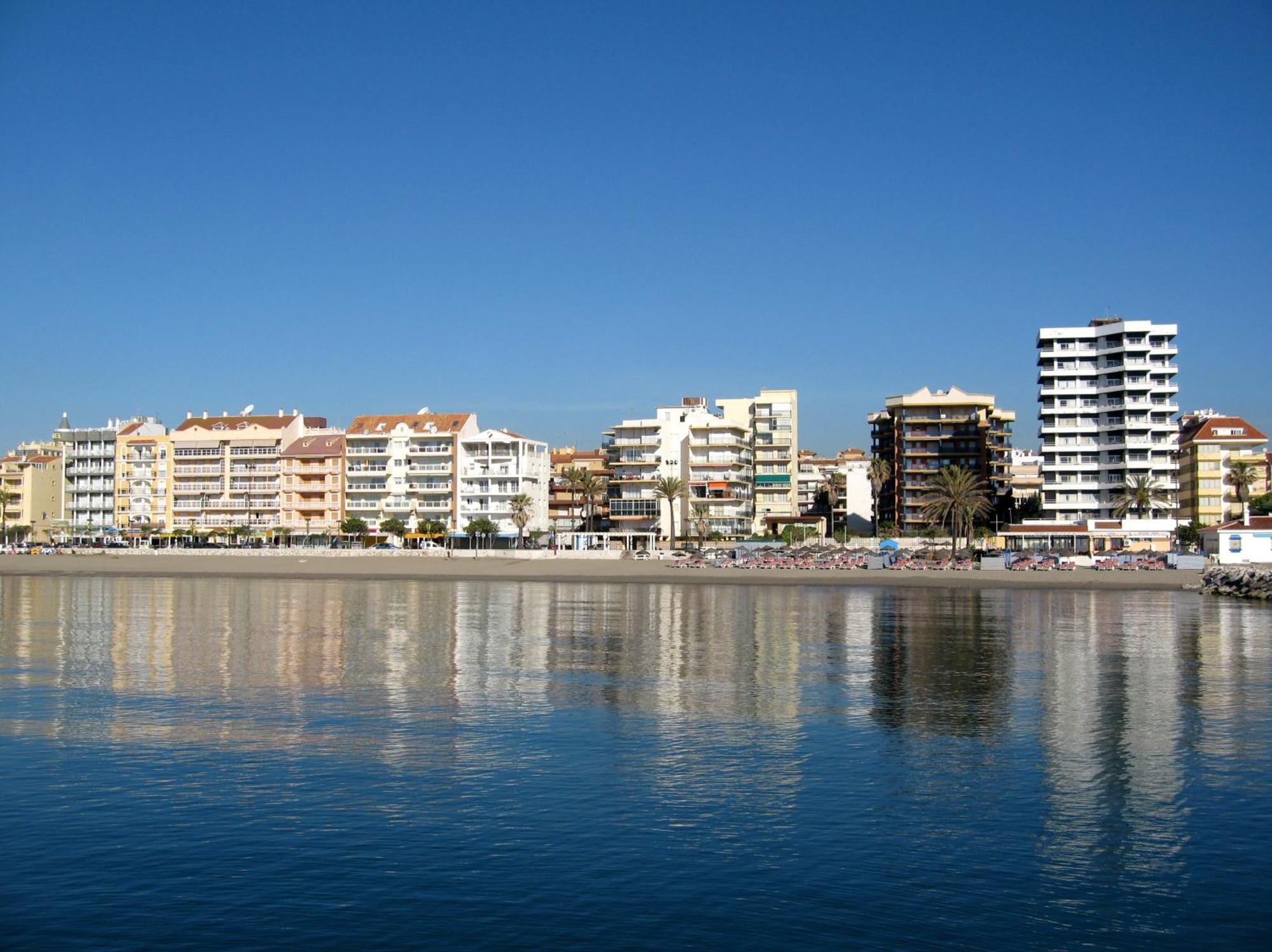 Apartment Calle Larga Fuengirola Luaran gambar